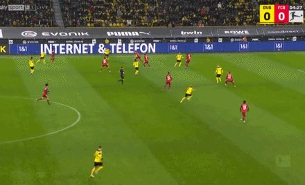 1638647312340054327.gif